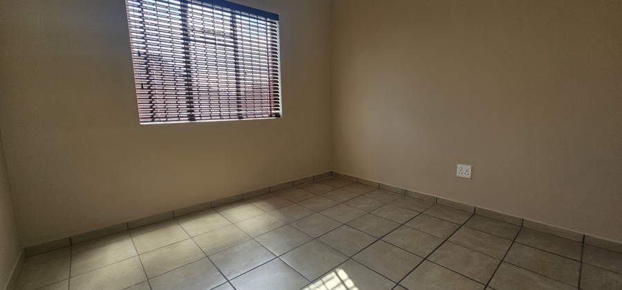 2 Bedroom Property for Sale in Hartebeesfontein Western Cape